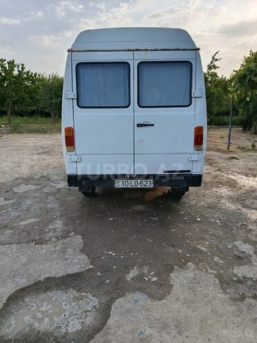 Mercedes 208 D 1993, 86,619 km - 2.9 l - Sabirabad