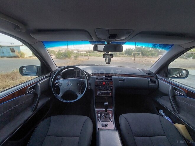Mercedes E 240 2000, 358,000 km - 2.6 l - Şirvan