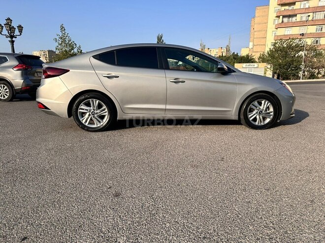 Hyundai Elantra 2019, 106,217 km - 2.0 l - Bakı