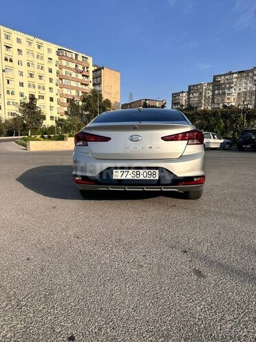 Hyundai Elantra 2019, 106,217 km - 2.0 l - Bakı