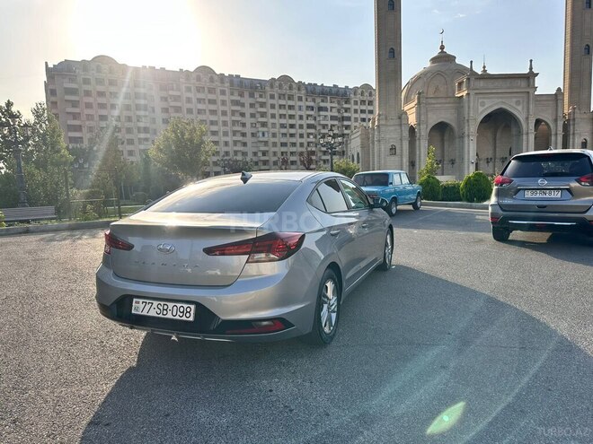 Hyundai Elantra 2019, 106,217 km - 2.0 l - Bakı