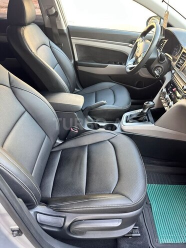 Hyundai Elantra 2019, 106,217 km - 2.0 l - Bakı