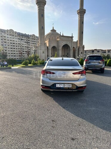 Hyundai Elantra 2019, 106,217 km - 2.0 l - Bakı
