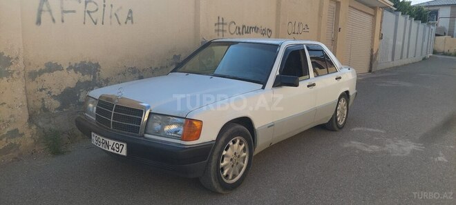 Mercedes 190-9