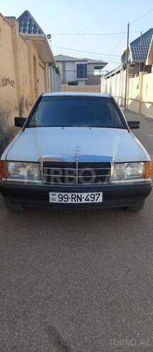 Mercedes 190-1