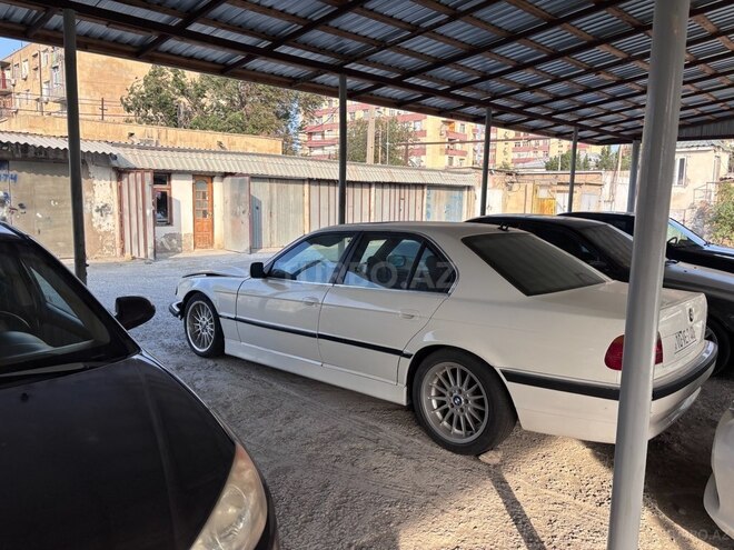 BMW 740 2000, 85,000 km - 4.4 l - Bakı