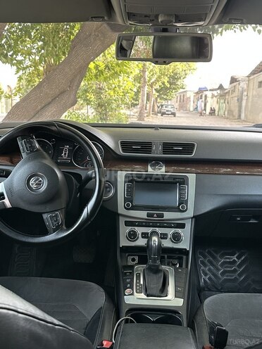 Volkswagen Passat 2011, 210,000 km - 2.5 l - Gəncə