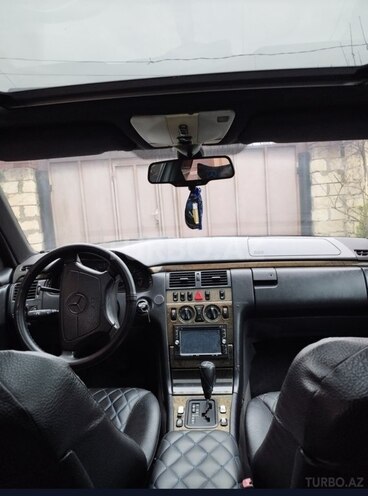 Mercedes E 230 1996, 400,000 km - 2.3 l - Bakı