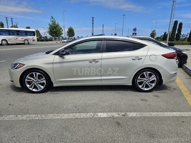 Hyundai Elantra 2016, 177,000 km - 2.0 l - Bakı