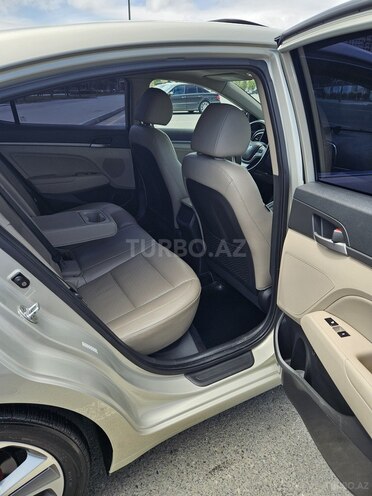 Hyundai Elantra 2016, 177,000 km - 2.0 l - Bakı