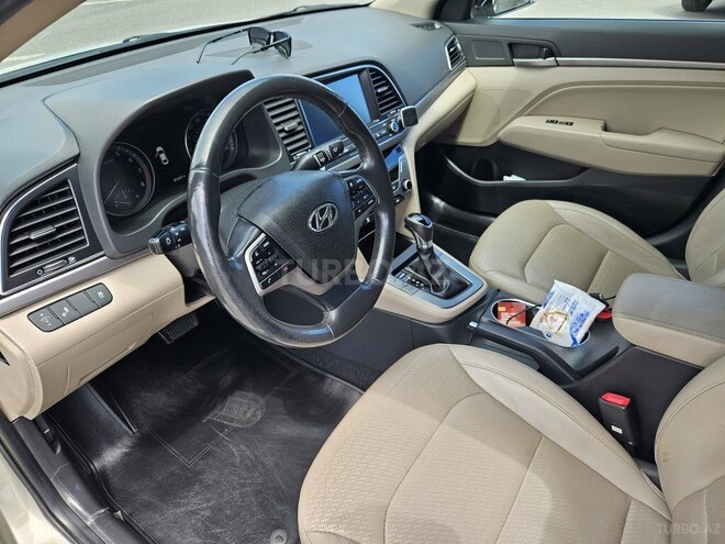 Hyundai Elantra 2016, 177,000 km - 2.0 l - Bakı