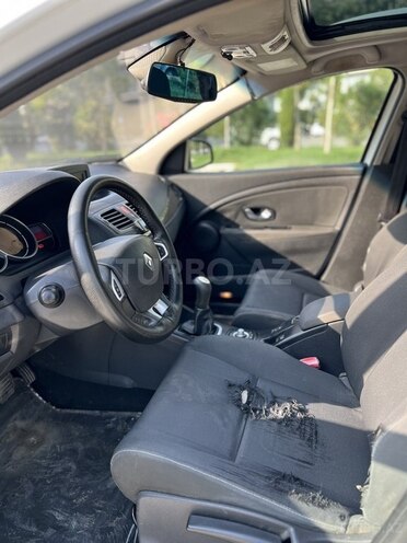 Renault Megane 2011, 359,000 km - 1.5 l - Bakı