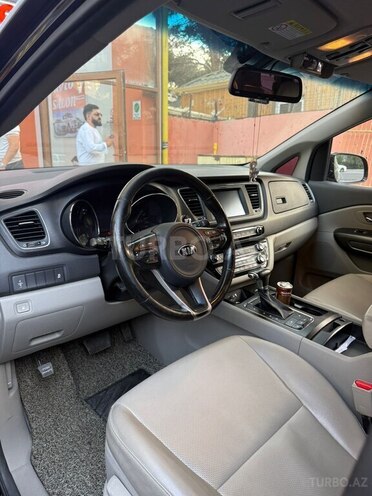 Kia Carnival 2018, 123,000 km - 2.2 l - Bakı
