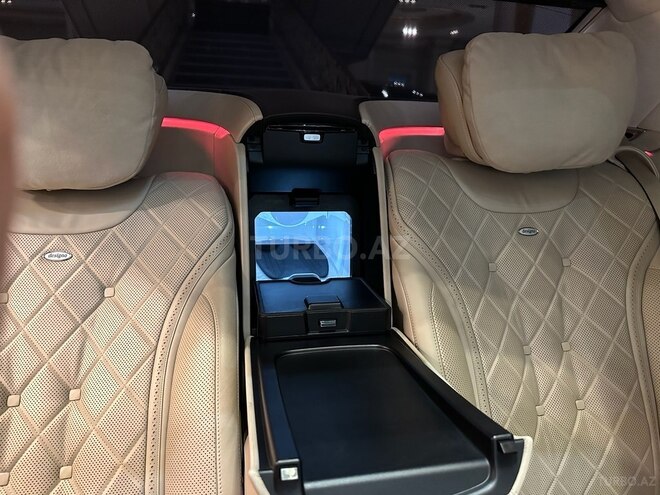 Mercedes S 560 4MATIC 2018, 88,000 km - 4.0 l - Bakı