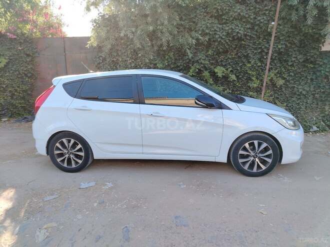 Hyundai Accent 2015, 263,700 km - 1.6 l - Bakı
