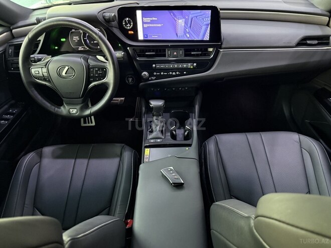 Lexus ES 300h 2024, 25,000 km - 2.5 l - Bakı