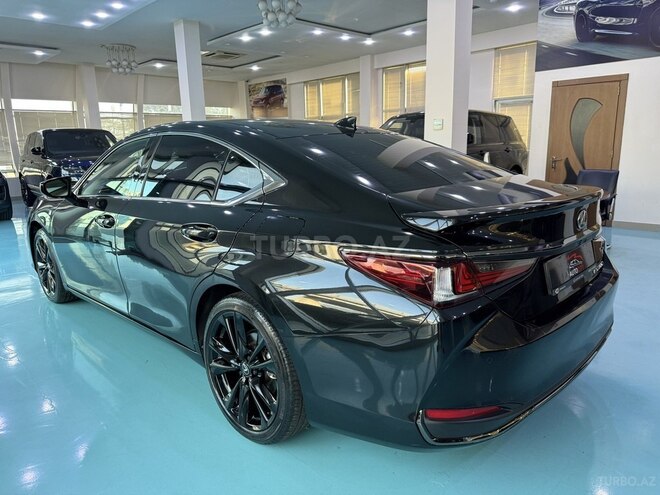 Lexus ES 300h 2024, 25,000 km - 2.5 l - Bakı