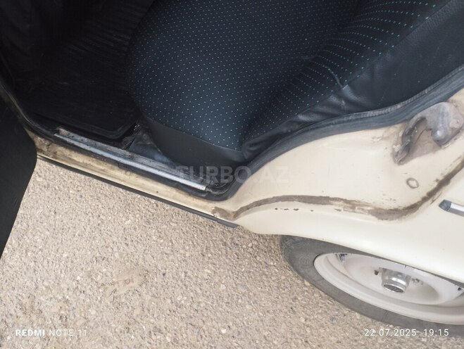 LADA (VAZ) 2106 1988, 80,000 km - 1.6 l - Qazax