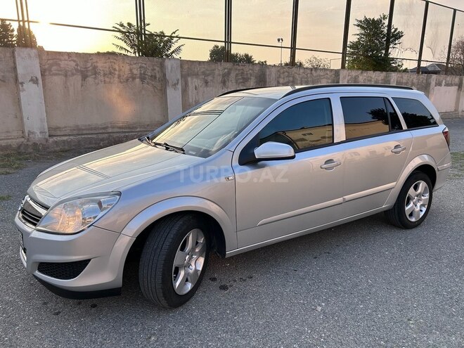 Opel Astra 2009, 320,000 km - 1.4 l - Bakı