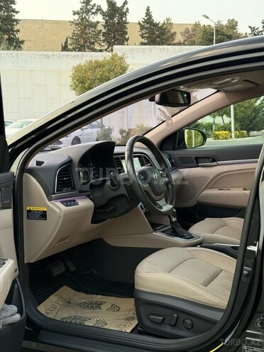 Hyundai Elantra 2017, 35,249 km - 2.0 л - Bakı