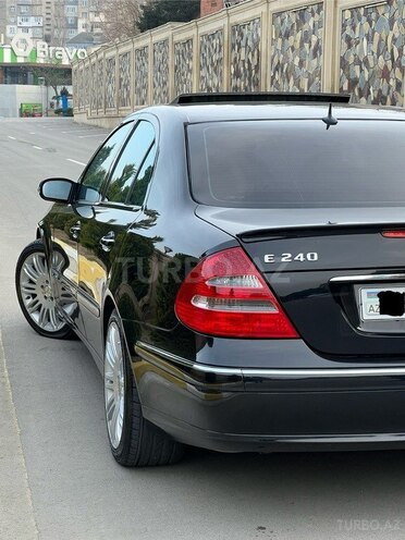 Mercedes E 240 2002, 318,000 km - 2.6 l - Bakı