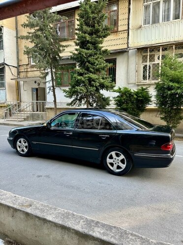Mercedes E 220 d 2000, 498,000 km - 2.2 l - Bakı