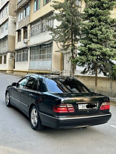 Mercedes E 220 d 2000, 498,000 km - 2.2 l - Bakı