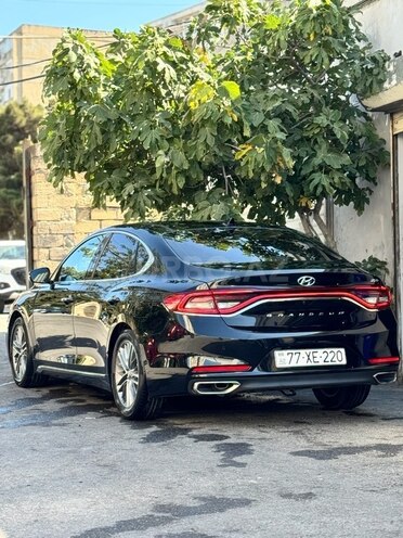 Hyundai Grandeur 2017, 131,000 km - 2.2 л - Bakı