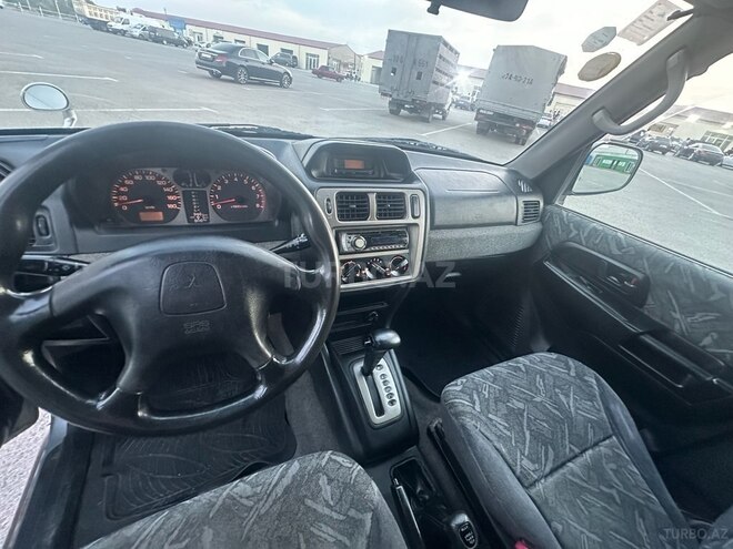 Mitsubishi Pajero io 1998, 200,000 km - 1.8 л - Bakı