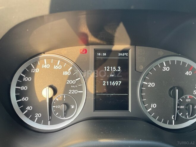 Mercedes Vito 2019, 211,697 km - 2.7 l - Xaçmaz