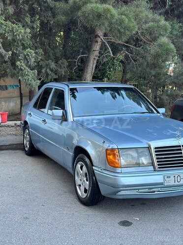 Mercedes E 250 1993, 368,000 km - 2.5 л - Bakı
