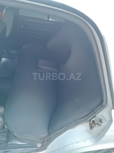 LADA (VAZ) 2107 2005, 190,000 km - 1.6 l - Salyan