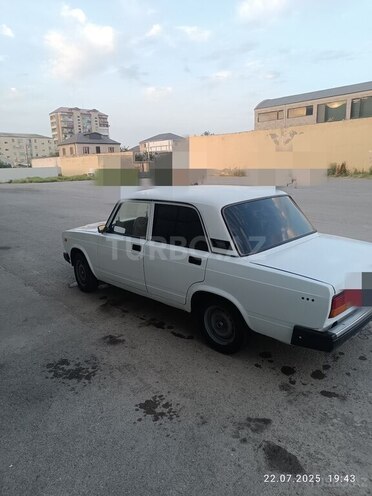 LADA (VAZ) 2107 2005, 190,000 km - 1.6 l - Salyan