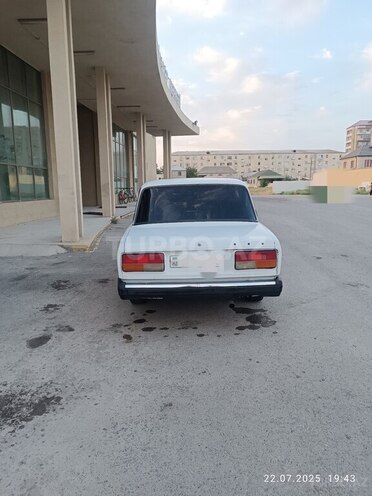 LADA (VAZ) 2107 2005, 190,000 km - 1.6 l - Salyan