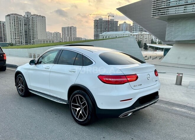 Mercedes GLC 250 4MATIC Coupe 2018, 159,000 km - 2.0 л - Bakı