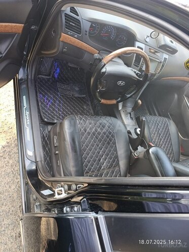 Hyundai Sonata 2008, 235,000 km - 2.0 l - Yardımlı