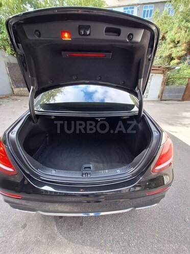Mercedes E 200 d 2018, 145,000 km - 2.0 l - Naftalan