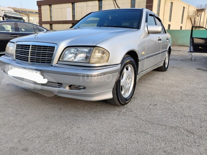 Mercedes C 200 2000, 278,417 km - 2.0 l - Bakı