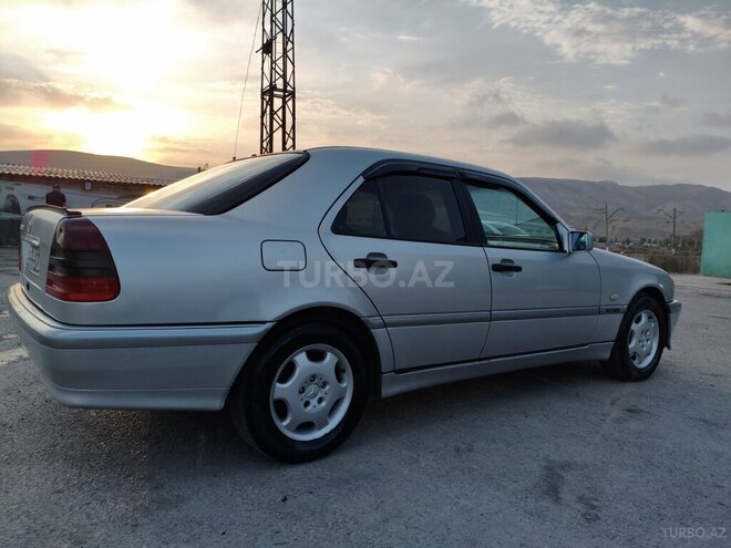 Mercedes C 200 2000, 278,417 km - 2.0 l - Bakı