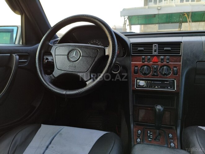 Mercedes C 200 2000, 278,417 km - 2.0 l - Bakı