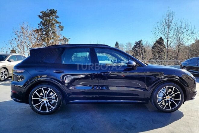 Porsche Cayenne Turbo 2018, 81,000 km - 4.0 l - Bakı