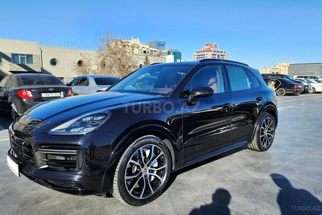 Porsche Cayenne Turbo 2018, 81,000 km - 4.0 l - Bakı