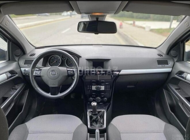 Opel Astra 2010, 179,000 km - 1.7 l - Xaçmaz