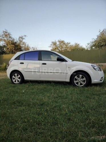 Kia Rio 2009, 390,000 km - 1.4 l - Kürdəmir