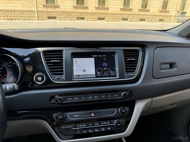 Kia Carnival 2018, 195,000 km - 2.2 l - Bakı