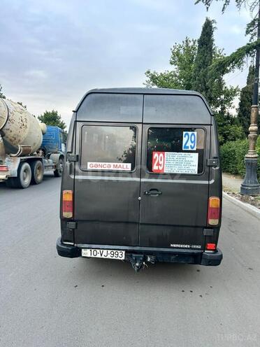 Mercedes 208 D 1991, 358,000 km - 2.5 l - Gəncə