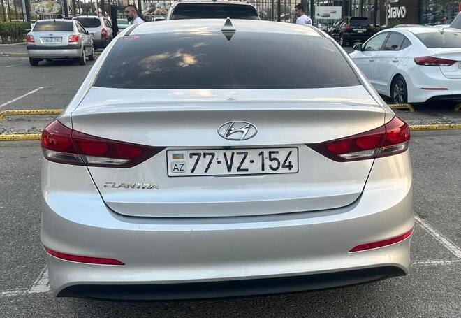 Hyundai Elantra 2018, 62,000 km - 2.0 л - Bakı