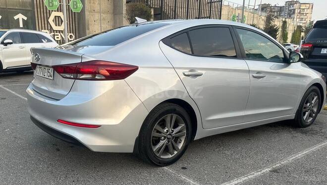 Hyundai Elantra 2018, 62,000 km - 2.0 л - Bakı