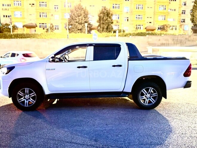 Toyota Hilux 2020, 80,483 km - 2.8 л - Bakı