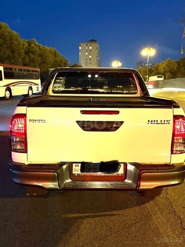 Toyota Hilux 2020, 80,483 km - 2.8 л - Bakı